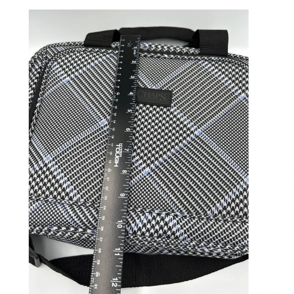 Chaps pattern zipper